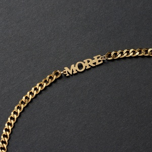 Collar de Cadena Cubana con Cierre OT de Acero Inoxidable Clásico y Elegante, con Letras del Alfabeto y Perlas de Imitación - Product Image 4