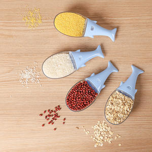 Petite cuillère à riz en forme de baleine, cuillère doseuse en plastique, pour la cuisine, utilisation pour animaux de compagnie, désodorisant, répulsif anti-insectes - Product Image 2