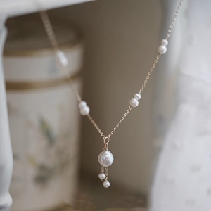 Collier en perles naturelles rétro français romantique de haute qualité, enveloppé d'or, accessoire de mode pour le quotidien - Product Image 2