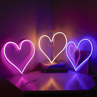 Plaques au néon en acrylique alimentées par USB en forme de coeur LED enseigne au néon romantique lampe murale suspendue pour la décoration de mariage d'événement