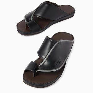 <span class=keywords><strong>Sandalias</strong></span> SHIKOL Arabia Saudita para <span class=keywords><strong>Hombre</strong></span> 2026, Chanclas Árabes, Pantuflas Personalizadas Estilo <span class=keywords><strong>Dedo</strong></span>, Cuero Italiano de Primera Calidad, Uso Tradicional - Product Image 4