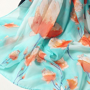 <span class=keywords><strong>Écharpe</strong></span> longue en mousseline <span class=keywords><strong>de</strong></span> soie, petite gaze, imprimé tulipes peintes à la main, pour femme, printemps-automne, polyvalente, protection solaire, vente en gros annuelle - Product Image 5