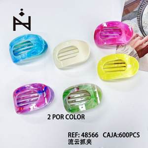 Pinzas para el Cabello Cloud Claw, 2 por Color, Caja de 600 Piezas, Accesorios para el Cabello - Product Image 1