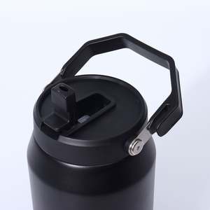 Botella de Agua Térmica de Acero Inoxidable de Gran Capacidad a Prueba de Fugas para Viajes al Aire Libre - Product Image 3