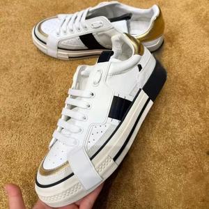 Zapatillas de lona de moda para hombre y mujer, suela plana, duraderas, retro, cómodas, informales, para caminar. - Product Image 1