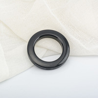 Vente en gros anneau de rideau en plastique durable coloré oeillet tringles à rideaux vente en gros matériel de draperie anneau de rideau oeillet
