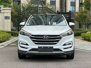 <span class=keywords><strong>Hyundai</strong></span> <span class=keywords><strong>Tucson</strong></span> 2018 <span class=keywords><strong>2019</strong></span> 1.6T DCT FWD Édition Spéciale 15e Anniversaire, Lisse et Durable - Product Image 2