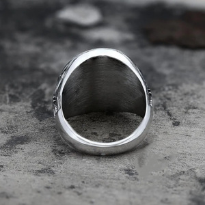 Bague Viking Nordique Serpent Dragon Double Hache <span class=keywords><strong>Boussole</strong></span> Homme Argent Antique Alliage Galvanise Totem Bijoux Grossiste en Gros - Product Image 3