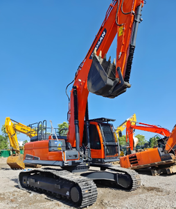 Escavatore Gommato Usato Doosan DX300LC-9C Arancione di Alta Qualità, 30 Tonnellate, 2023, per Costruzioni Pesanti, con Cambio e Motore Originale - Product Image 4