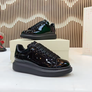 Nouvelles chaussures de sport en cuir à semelle épaisse pour hommes et femmes, couleur unie, de luxe, de créateur, pour la course et la marche décontractée 2025 - Product Image 2