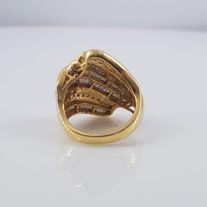 Anillo de Diamantes Jewelspaark de 2.42 Quilates, Corte Redondo y Baguette, Color G, Plata de Ley 925, Joyería de Compromiso para Mujer - Product Image 3