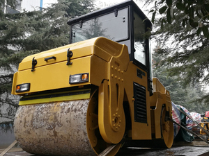 YZC4.5H Marka Sıfır 4.5 ton Tam Hidrolik Çift Tamburlu Titreşimli Yol Silindiri Uygun Fiyatla - Product Image 6