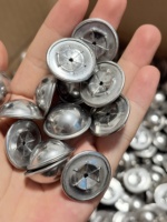 Capsules dôme isolantes en acier inoxydable, aluminium et laiton, rondelles pour goupilles autobloquantes, finition unie noire / traitement de surface uni