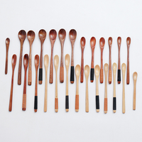 Cuillère en bois faite à la main résistante à la chaleur multifonctionnelle de taille différente pour la cuisine, le café, le sucre et le miel