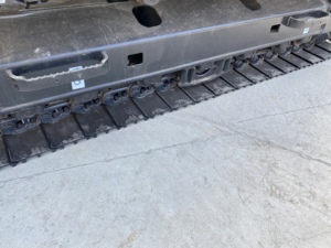 Vanne hydraulique Kawasaki pour pelle CAT 320D, poids de 20 tonnes, bon état pour moteur CAT - Product Image 4