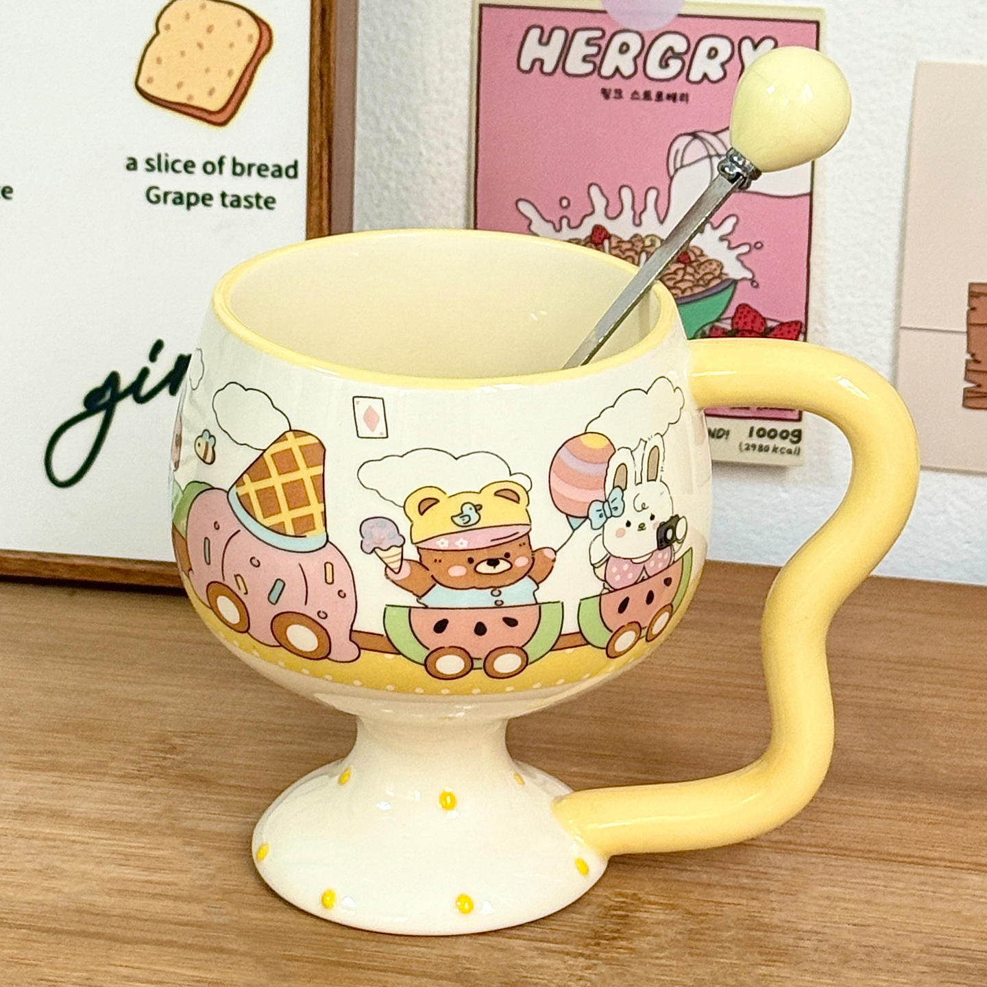 แก้วไวน์แดงน่ารัก - สีเหลืองอ่อน (พร้อมช้อนกลม)