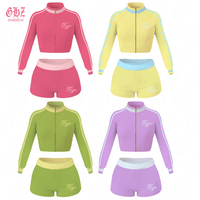 Ensemble loungewear 2 pièces pour femme, veste et short patchwork color block, avec logo personnalisé, collection été 2026 Y2K