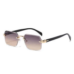 <b>Square</b> Frame Metal <b>Sunglasses</b> UV400 Protection Unisex Fashion Shades Gold Frame PC Lens Type 3 Sunshades - Product Image 3