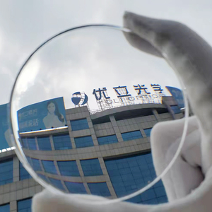 Lentes Ópticas YOLI 1.56 con Bloqueo de Luz Azul y Antireflejo HMC - Product Image 4