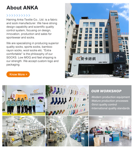 Chaussettes de sport en nylon tricoté respirant de haute qualité pour hommes, avec logo personnalisé, antibactériennes, en tissu éponge - Product Image 4