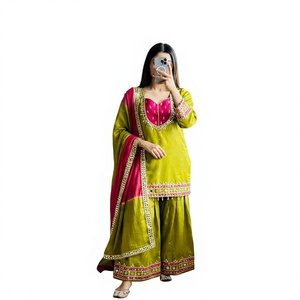 Ensemble Sharara de luxe en soie vert Chartreuse avec broderies lourdes, Kurti court à encolure rose contrastante, pantalon Sharara évasé et dupatta - Product Image 1