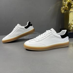 أحذية رياضية رجالية صيفية بأسلوب عتيق ذات أربطة من الجلد الطبيعي، أحذية بيضاء بنعل مسطح مقاومة للانزلاق ومريحة للمشي اليومي - Product Image 2