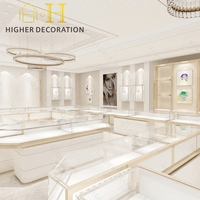 Meubles de vitrine de luxe pour bijouteries, design complet pour boutiques de marques de bijoux, aménagement de bijouteries
