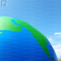 Globe terrestre gonflable géant réutilisable avec logo personnalisé, idéal pour les campagnes promotionnelles, les événements communautaires, les thèmes spatiaux ou les scènes.