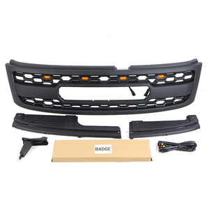 2005-2020 Grille avant de nouveau style de pièces d'auto avec la lumière adaptée pour <span class=keywords><strong>NISSAN</strong></span> PATROL Y61 - Product Image 1