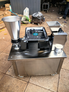 Máquina Profesional para Hacer Samosas, Empanadas y Raviolis, Totalmente Automática - Product Image 2