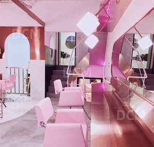 Chaise de salon de coiffure rose de luxe avec base hydraulique <span class=keywords><strong>pour</strong></span> les coupes de cheveux des <span class=keywords><strong>dames</strong></span>, chaise de coiffure de salon Foshan <span class=keywords><strong>pour</strong></span> studio de cheveux de beauté - Product Image 1