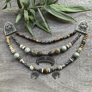 Bijoux ethniques tribaux médiévaux rétro verts superposés, perles de culture slavie classiques, vêtements, pendentif en bronze - Product Image 5
