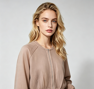 Polyester Frühlings-Strickjacke für Damen Locker Sitzende Lässige Strickjacke Europäisch-Amerikanischer Stil Leichte Oberbekleidung Maßanfertigung OEM - Product Image 1