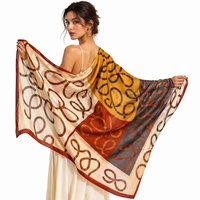 Syal Sutra Persegi Motif Geometris Khusus Wanita
