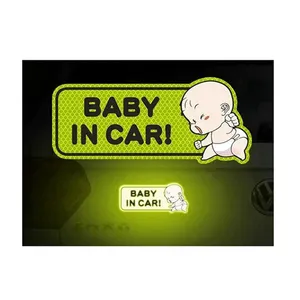 Taille personnalisée mignon autocollant garder distance avertissement réfléchissant magnétique autocollant de voiture bébé à bord