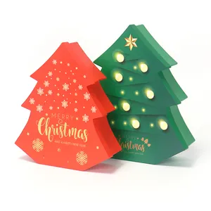 Couvercle en forme d'arbre de Noël et boîte de papier cadeau de base pour l'emballage de bonbons