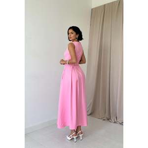 Vestido de Noche Rosa de Satén con Cuello Halter, Corte A, Cintura Natural, Silueta Acampanada, Ecológico - Product Image 5