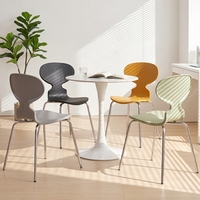 Chaise de loisirs à dossier pour balcon, chaise de salle à manger simple pour la maison, table et chaise, chaise de négociation empilable pour salle de conférence