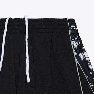 Shorts de basket-ball pour hommes, 26 tailles, noirs, à séchage rapide, avec bande latérale, taille à cordon de serrage, longueur courte, en polyester tricoté, décontractés - Product Image 3