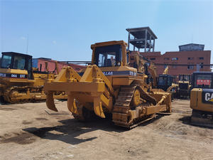 Bouteur utilisé de chenille de Caterpillar D7R avec le ripper de trois tiges - Product Image 3