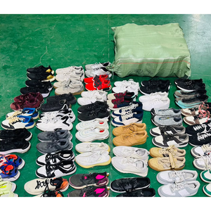 Chaussures de sport décontractées de style basketball pour hommes, respirantes, avec doublure en mesh, de haute qualité, durables, élégantes, d'occasion - Product Image 2