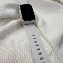 Reloj Inteligente de Última Generación con Funciones Futuras: Pantalla Holográfica de Salud con IA Predictiva, Interfaz Neural y Superposición AR - Product Image 4