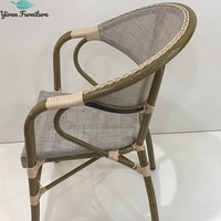 Meubles de jardin modernes en aluminium léger, chaise de bistrot française en rotin d'extérieur, chaise empilable en osier pour application en cuisine d'hôtel