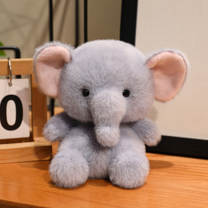 17cm Sehr Günstige Flauschige Kleine Plüschtiere zum Sitzen auf dem Schreibtisch Panda Pinguin Hase Lustiges Plüschtier - Product Image 3