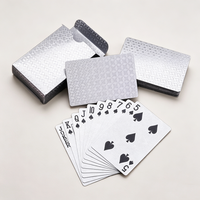Fabricant de cartes à jouer de luxe en Chine, logo gravé sur mesure, carton épais avec étui de rangement pour cadeau