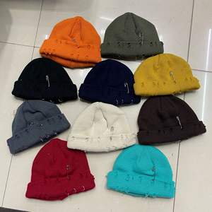 Sombrero de punto de Hip Hop con Pin Circular a la moda, sombrero de Piercing de moda personalizado para parejas de Otoño/Invierno, sombrero de punto para hombres y mujeres - Product Image 2