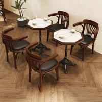 Retro-Stil Gewerbliche Möbel Esstische Stühle Set Holz-Leder-Stühle für Cafés Westliche Restaurants Milchtee-Läden