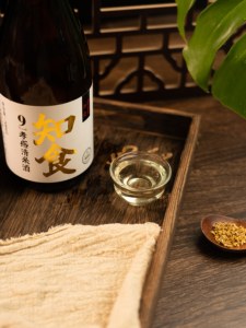 <span class=keywords><strong>Vino</strong></span> di Riso Xiaogan OEM 708ml 9% ABV, <span class=keywords><strong>Vino</strong></span> di Riso Tradizionale <span class=keywords><strong>Cinese</strong></span>, Ordini all'Ingrosso con Etichetta Privata, Etichetta Pulita Senza Conservanti - Product Image 3