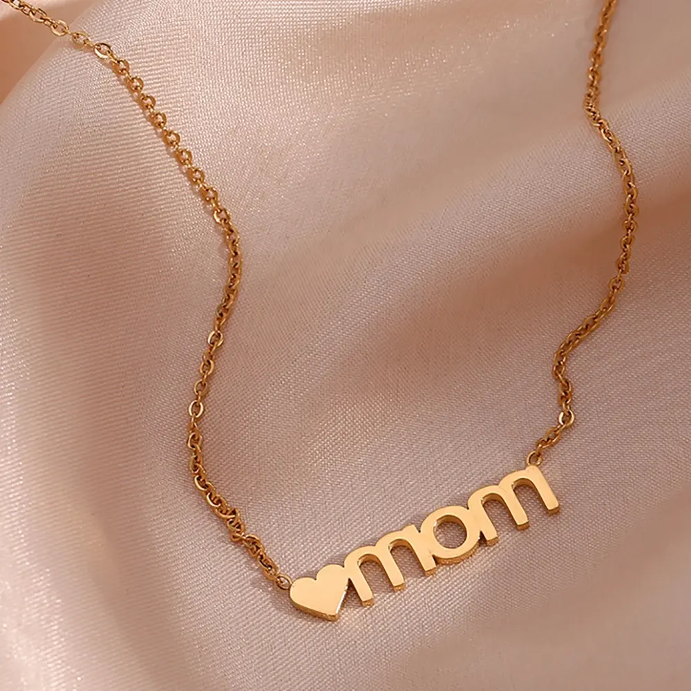 Trendy Letter Mom Heart Pendant Necklace For Women 18K Gold Plated Stainless Steel Necklace Design Jewelry