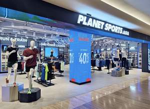 P2.5mm室内巨型小型LED显示屏定制店铺数字标牌LED显示屏圣诞促销信息发布 - Product Image 3